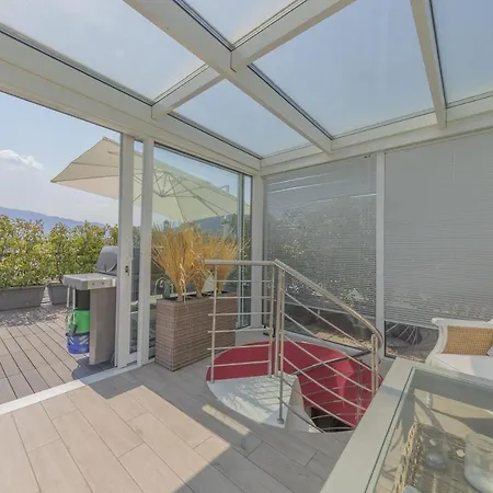 La Terrazza Sul Lago Apartment