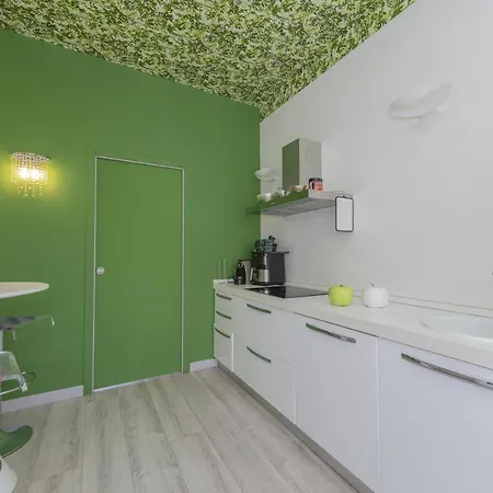 La Terrazza Sul Lago * 韦尔巴尼亚