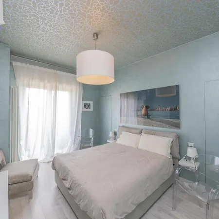 La Terrazza Sul Lago 韦尔巴尼亚